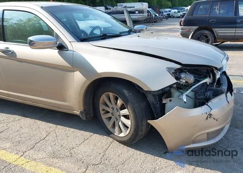 2013 Chrysler 200 Limited from USA, damaged, VIN 1C3CCBCG1DN603254